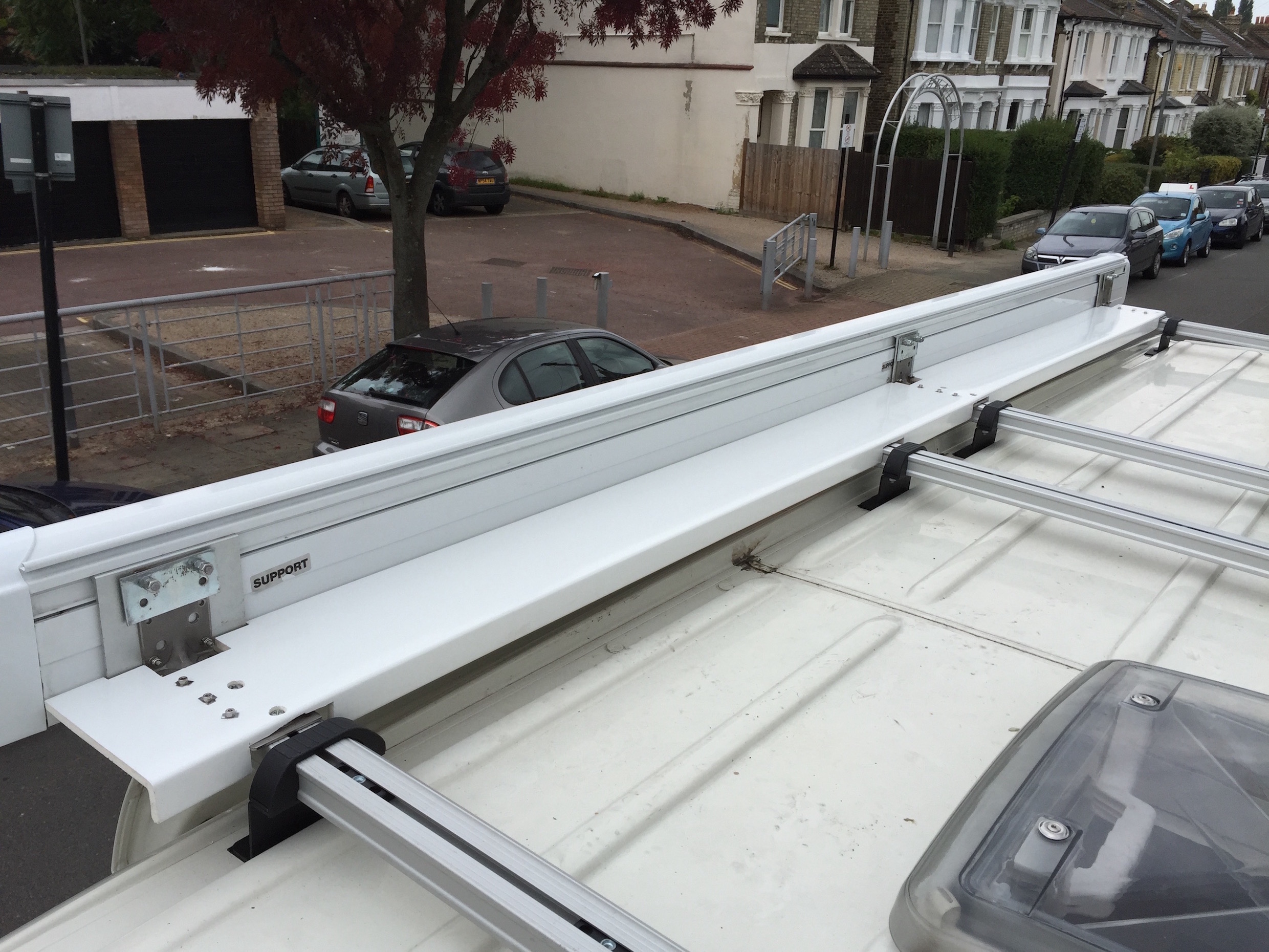 Awning gap cover top